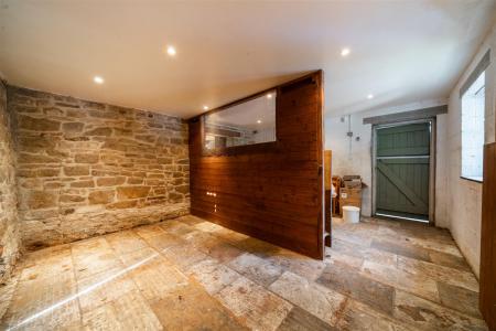 Stables-2.jpg
