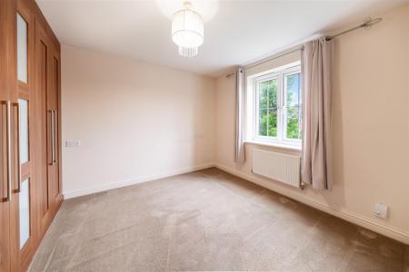 Bedroom 4.jpg