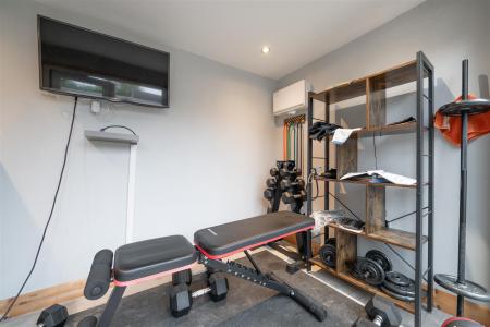 GYM-2.jpg