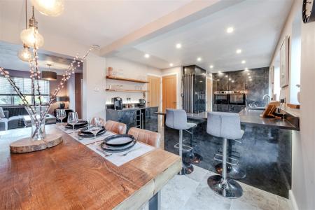 Kitchen - Diner-2.jpg