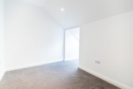 Bedroom 1-.jpg