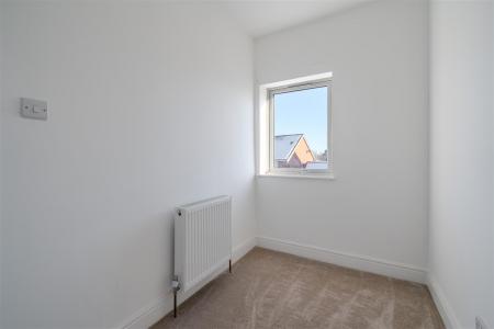 Bedroom 2-2.jpg