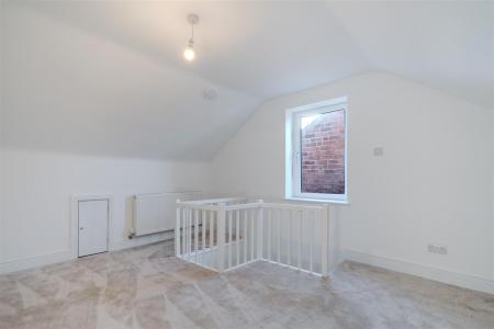 Bedroom 1-2.jpg