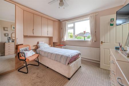 Bedroom 2.jpg