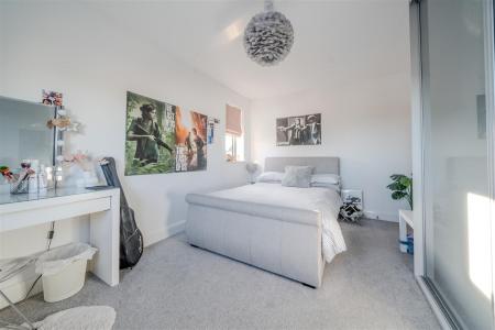 Bedroom 1-2.jpg
