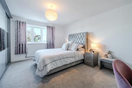 Bedroom 4-2.jpg