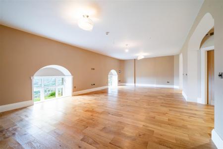 Living Area-3.jpg