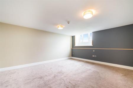 Bedroom 2-2.jpg