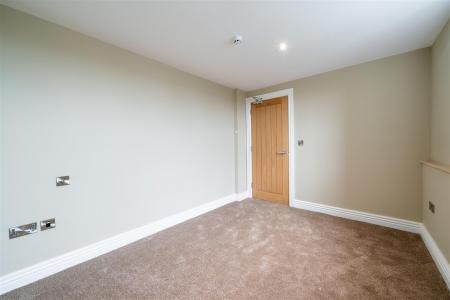 Bedroom 1-2.jpg