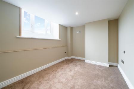 Bedroom 1.jpg