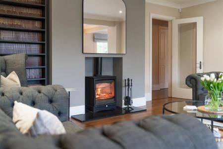 Living Room-4.jpg