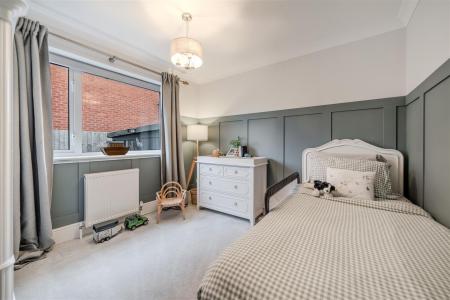 Bedroom 3-2.jpg