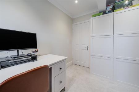Bedroom 4-3.jpg