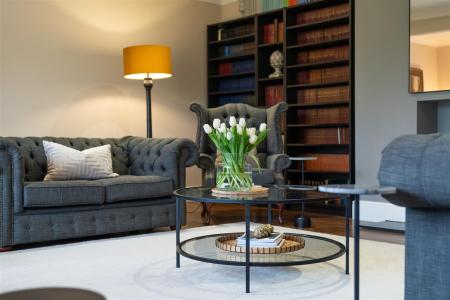 Living Room-2.jpg