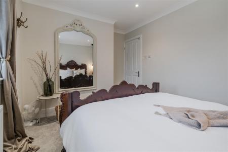 Bedroom 1-3.jpg