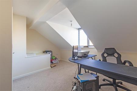 Bedroom 3-2.jpg