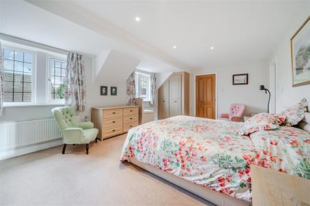 Main Bedroom_-6.jpg