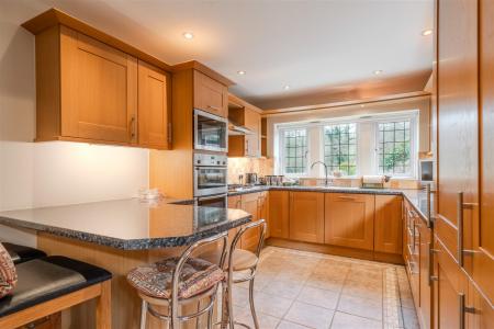 Kitchen-2.jpg