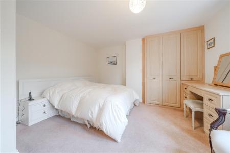 Bedroom 4-4.jpg