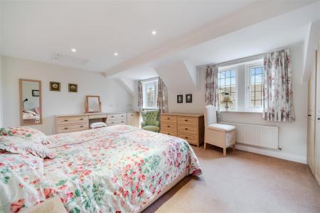 Main Bedroom_-2.jpg