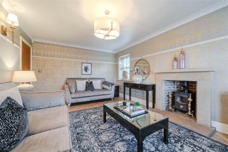Living Room-3.jpg