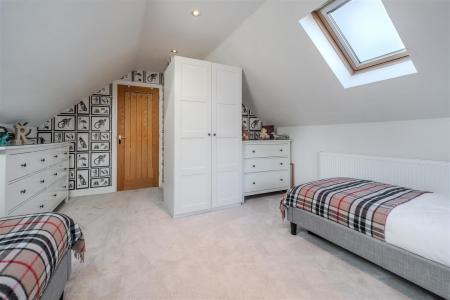 Bedroom 2-3.jpg