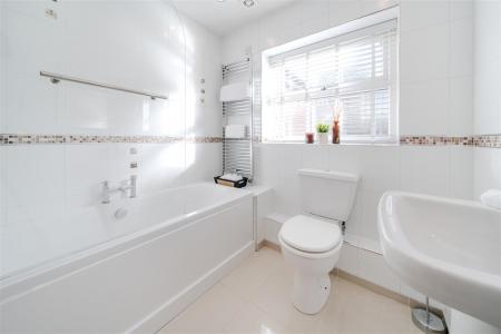 Main Bedroom-7.jpg
