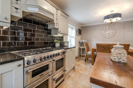 Kitchen - Diner-3.jpg