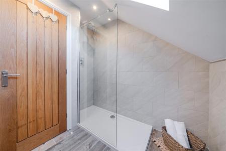 Bathroom-2.jpg