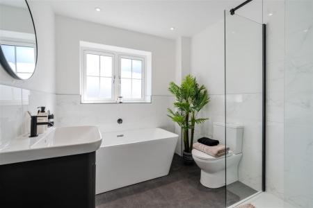 Bathroom-3.jpg