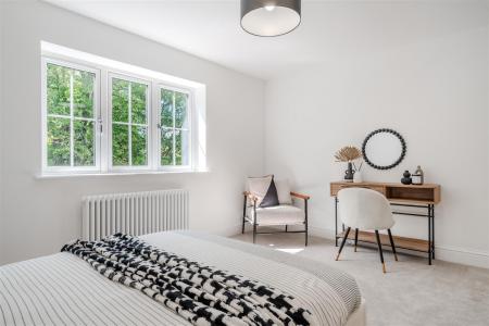 Bedroom4-4.jpg