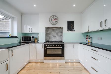 Kitchen-3.jpg
