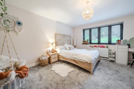 Bedroom 2-2.jpg