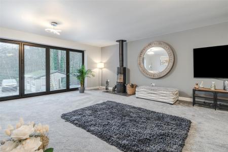 Living Room-4.jpg