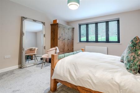 Bedroom 4-2.jpg