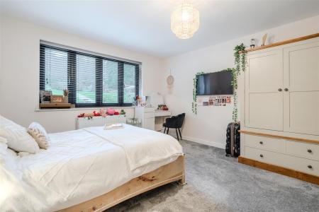 Bedroom 2-3.jpg