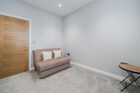 Bedroom 4-2.jpg