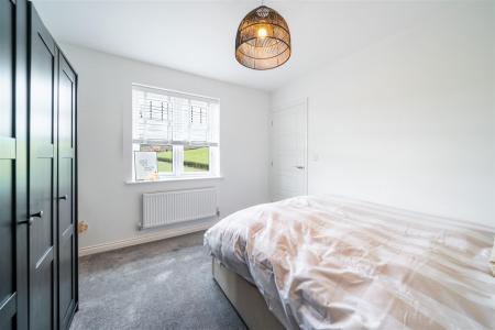 Bedroom 1-3.jpg
