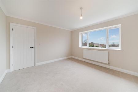 Bedroom 2-2.jpg