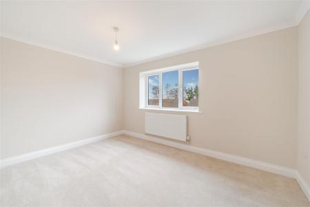 Bedroom 1.jpg