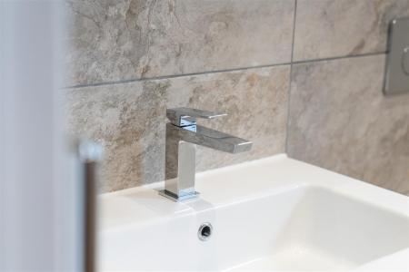 Bathroom-3.jpg