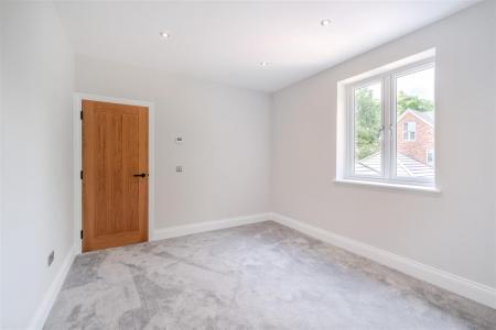 Bedroom4-2.jpg