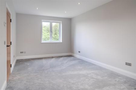 Bedroom 5-3.jpg