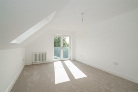 Bedroom4-2.jpg