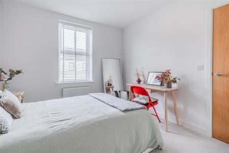 Bedroom 2-2.jpg