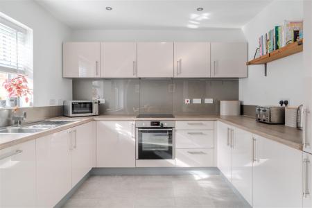 Kitchen-DIner-2.jpg
