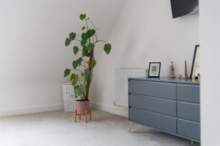 Bedroom 1-7.jpg