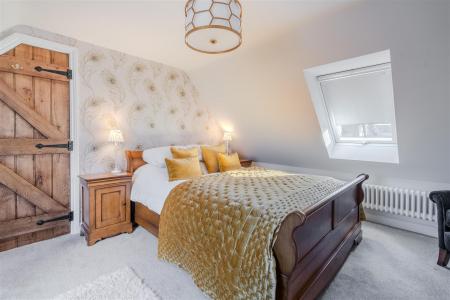 Bedroom 4-3.jpg