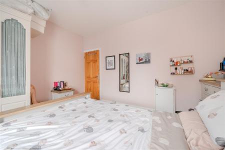 Bedroom 2-4.jpg