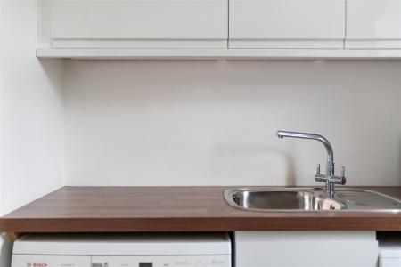Utility Room-5.jpg
